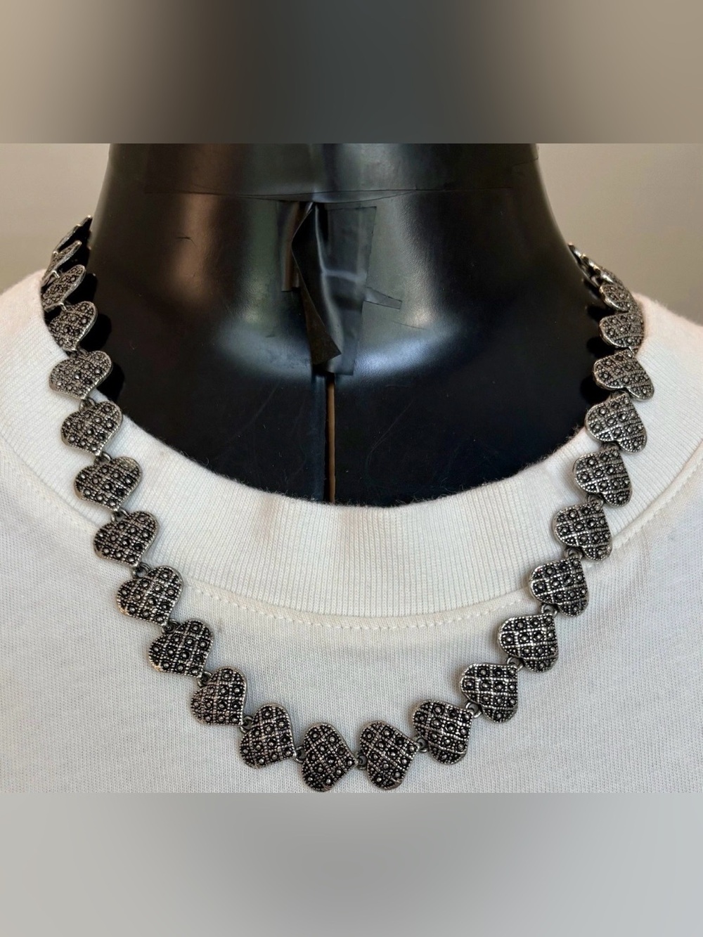 Vintage Style Silver Tone Heart Link Necklace 20” Antiqued Statement Necklace.